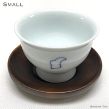 Load image into Gallery viewer, Round Wooden Saucers