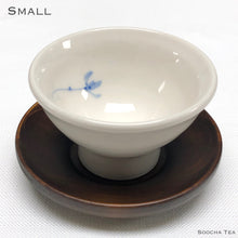 Load image into Gallery viewer, Round Wooden Saucers