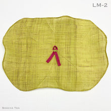 Load image into Gallery viewer, Lotus Leaf Placemats