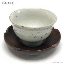 Load image into Gallery viewer, Flower Wooden Saucers
